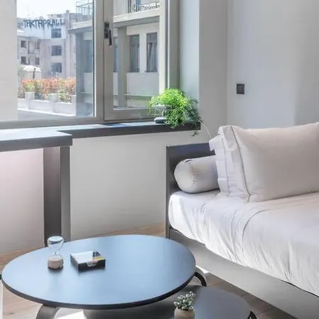 The Hostmaster Deluxe Suite Athens Exterior photo