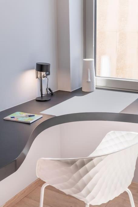 The Hostmaster Deluxe Apartment *